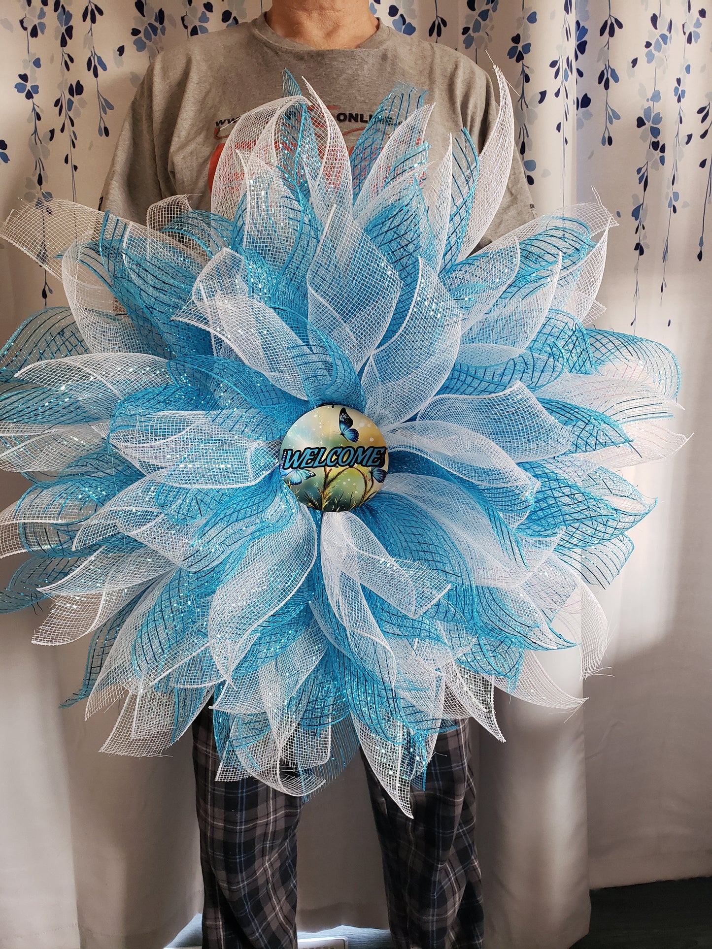 Flower wreaths 2 different color options