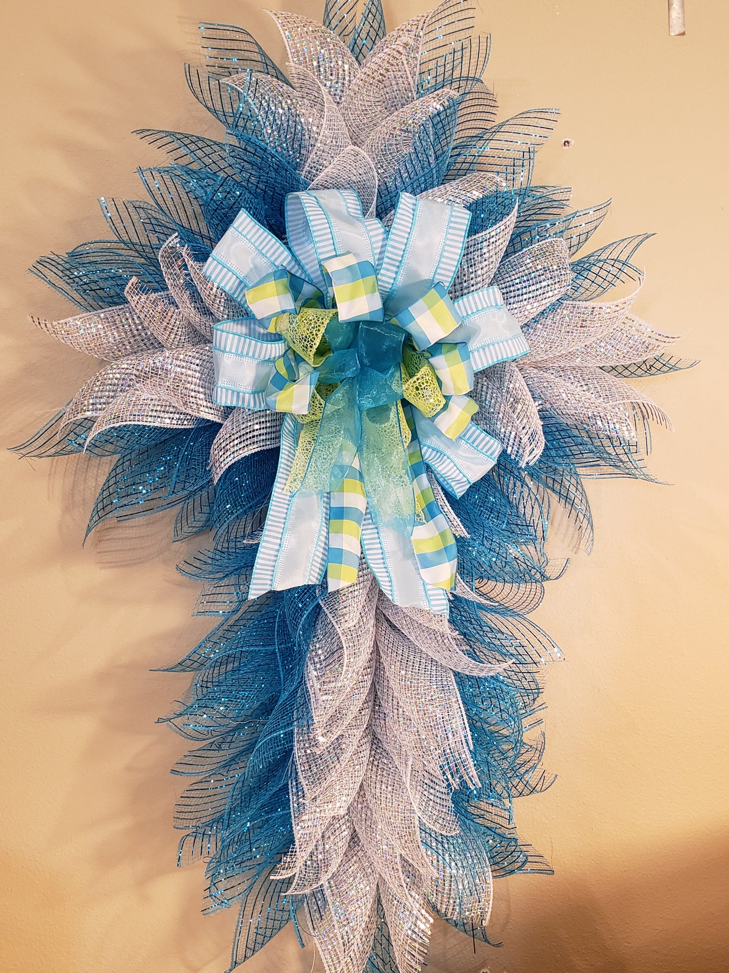 Cross wreath silver and turquoise blue
