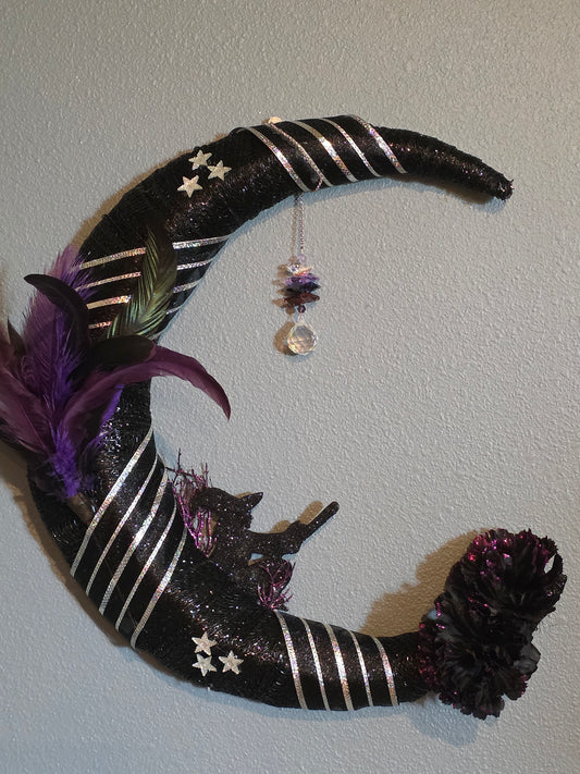 Black crescent moon