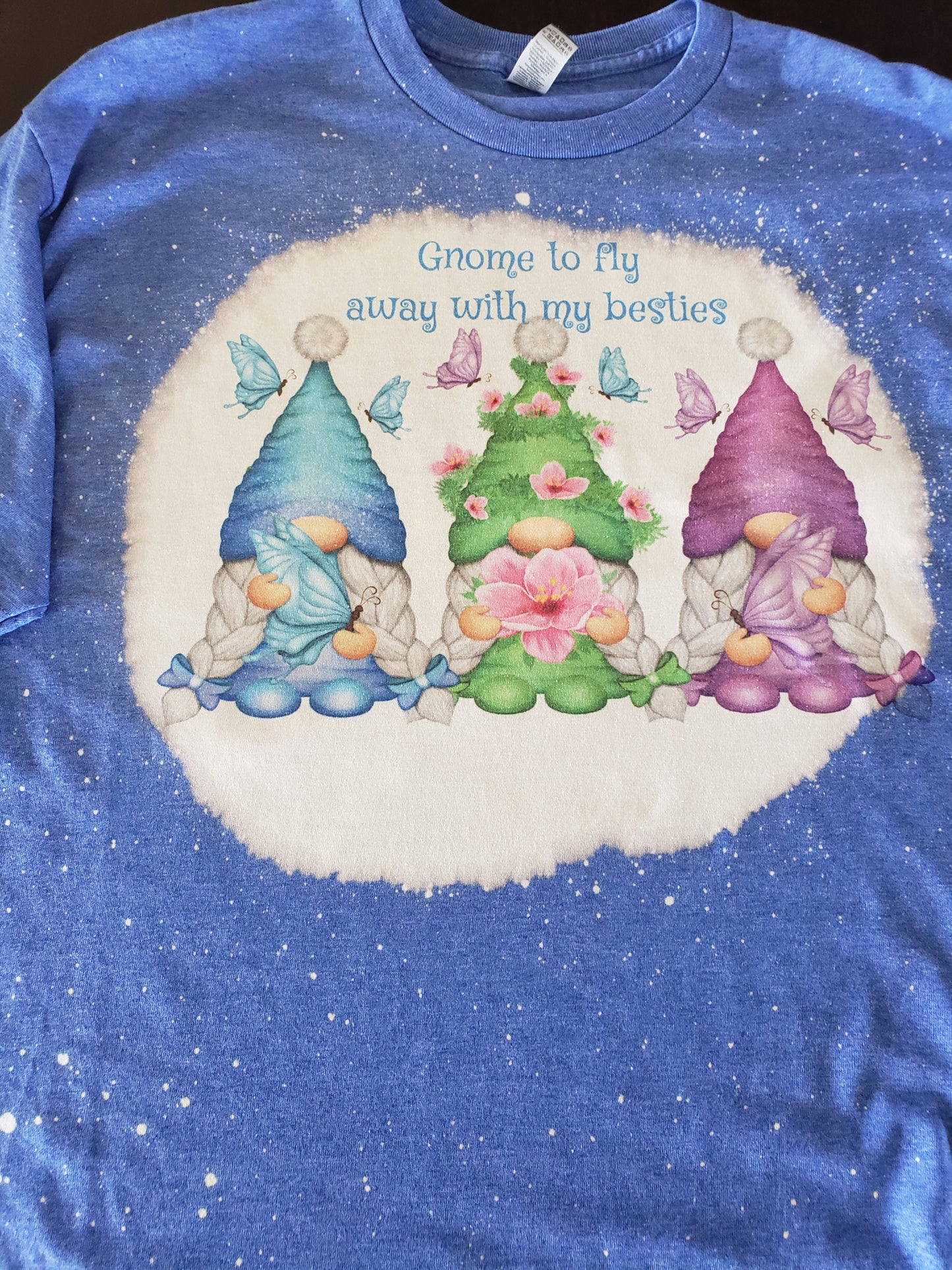 Gnome to fly away with my besties